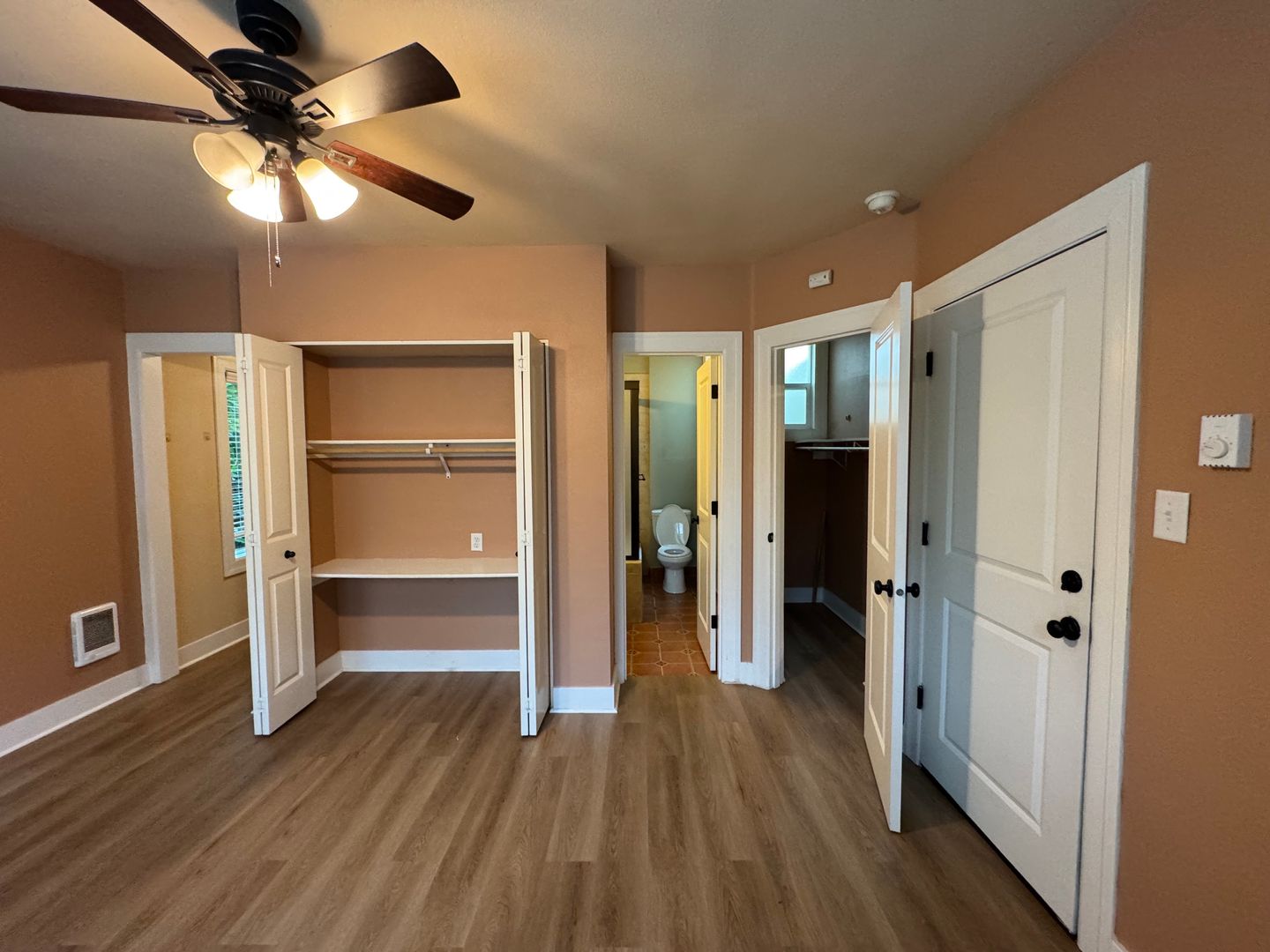 Portland Apartment: 1934 NW 29th Avenue