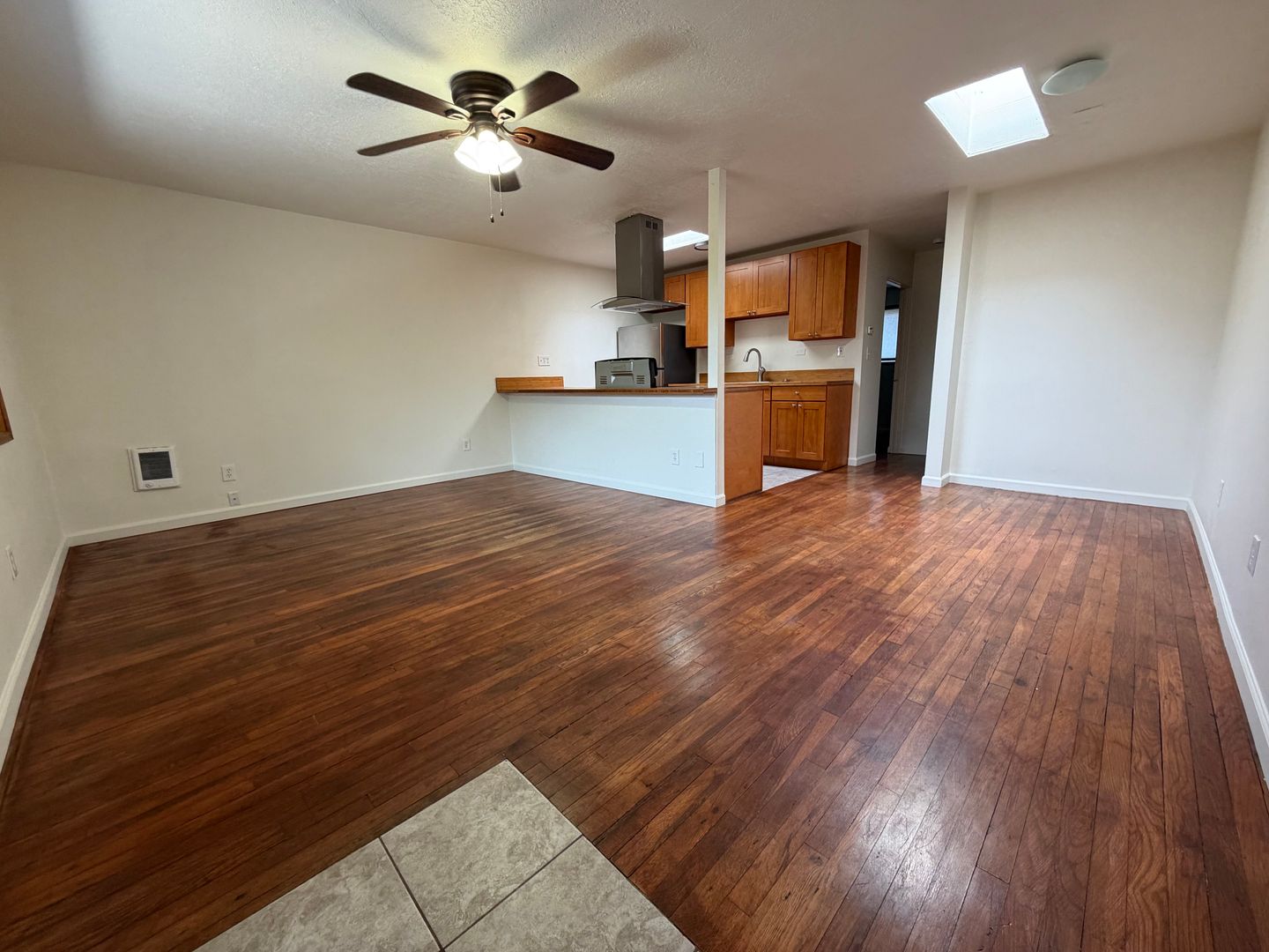 Portland Apartment: SE 27th Ave