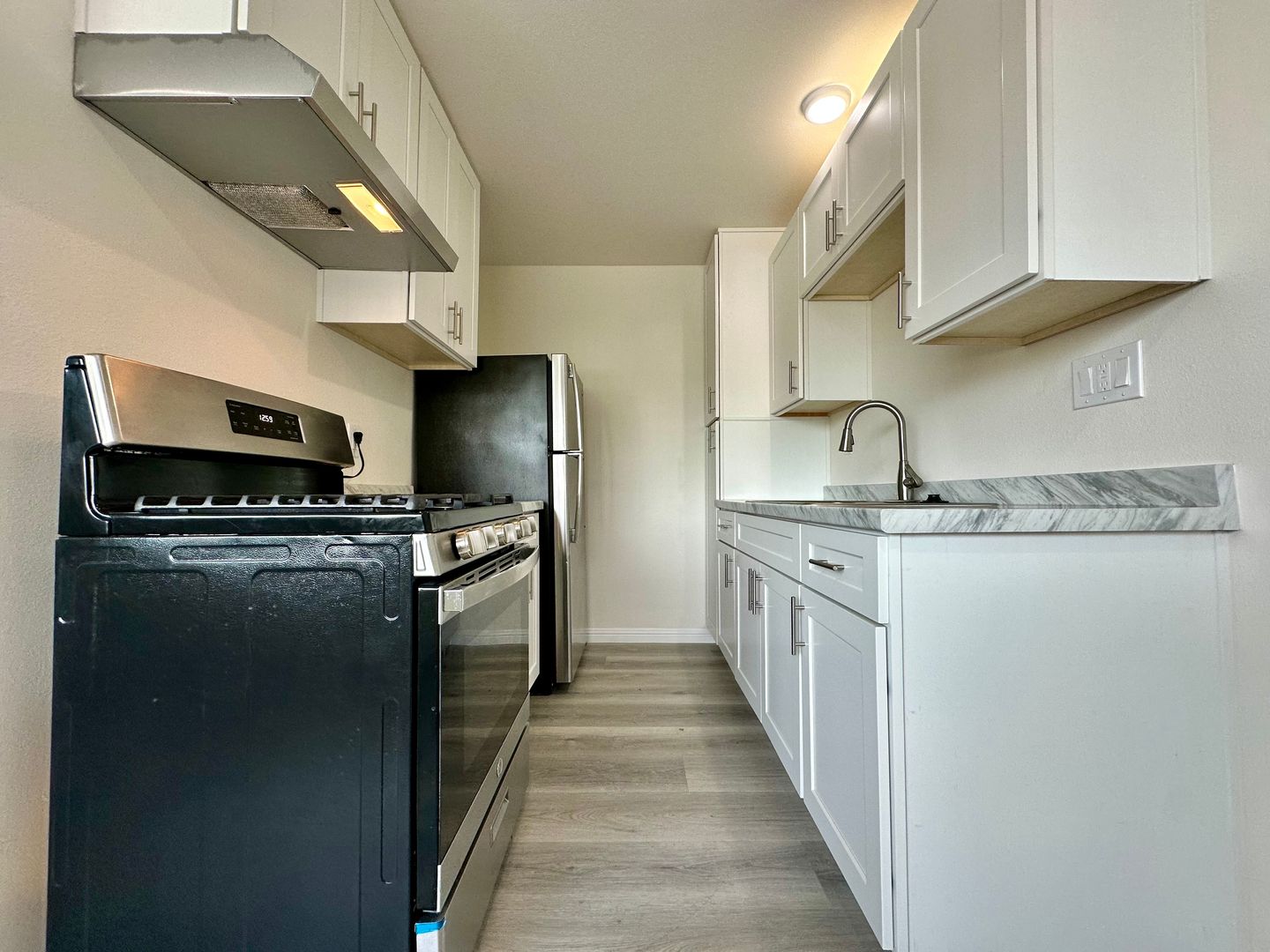 Inglewood Apartment: 652 E. 97th Street