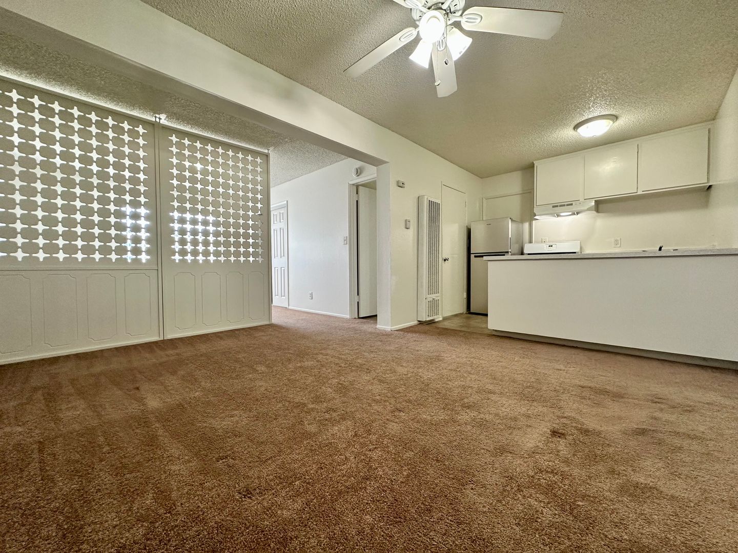 Hawthorne Apartment: 4141 Rosecrans Avenue