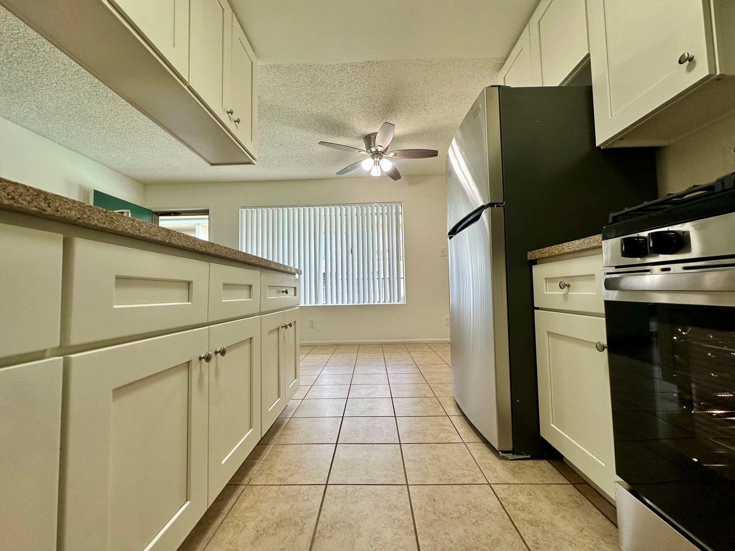 Hawthorne Apartment: 4141 Rosecrans Avenue