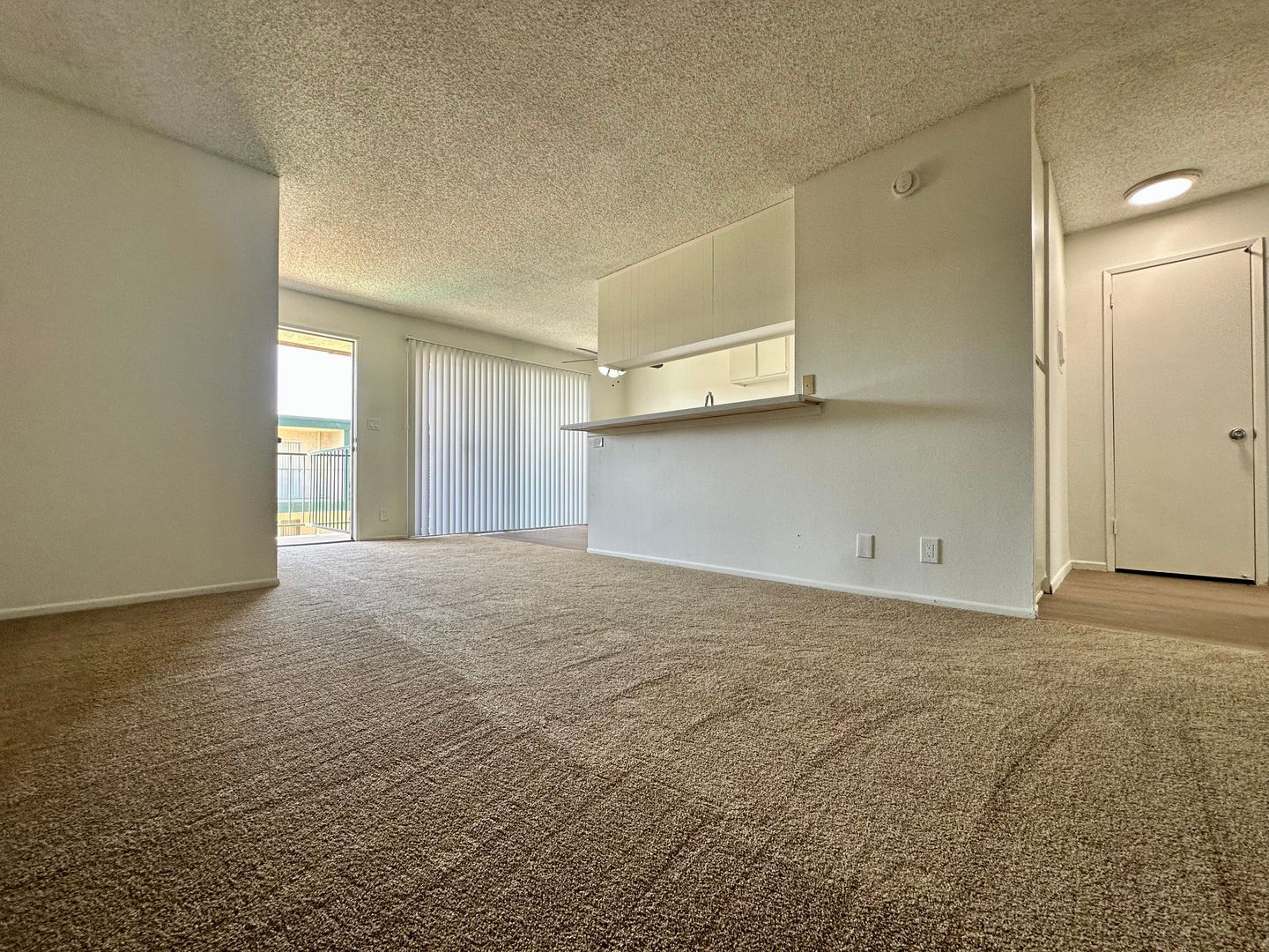 Hawthorne Apartment: 4141 Rosecrans Avenue