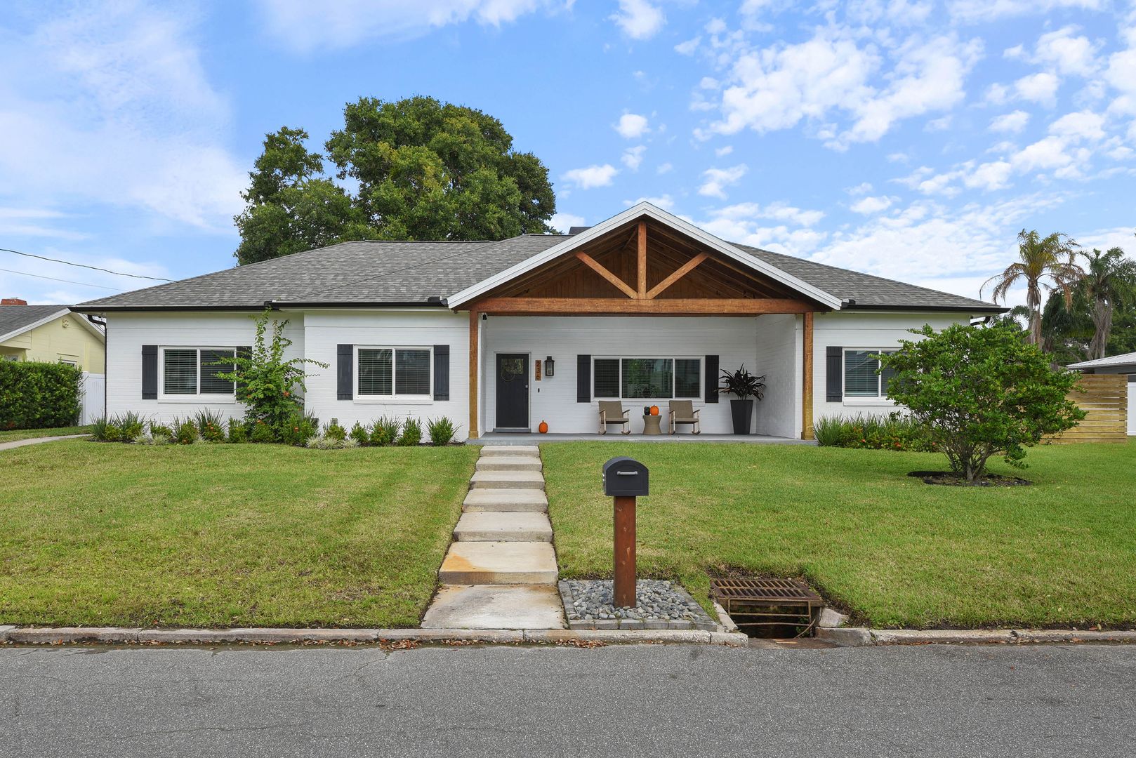 Winter Park House: 236 Rippling Ln