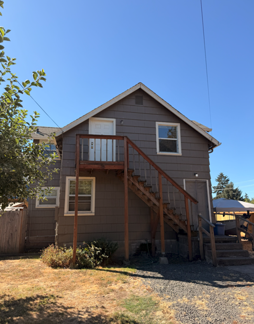 Eugene Apartment: 45, 46, 48, 53, 60, 70, 73, 77, 82 Rasor Ave.