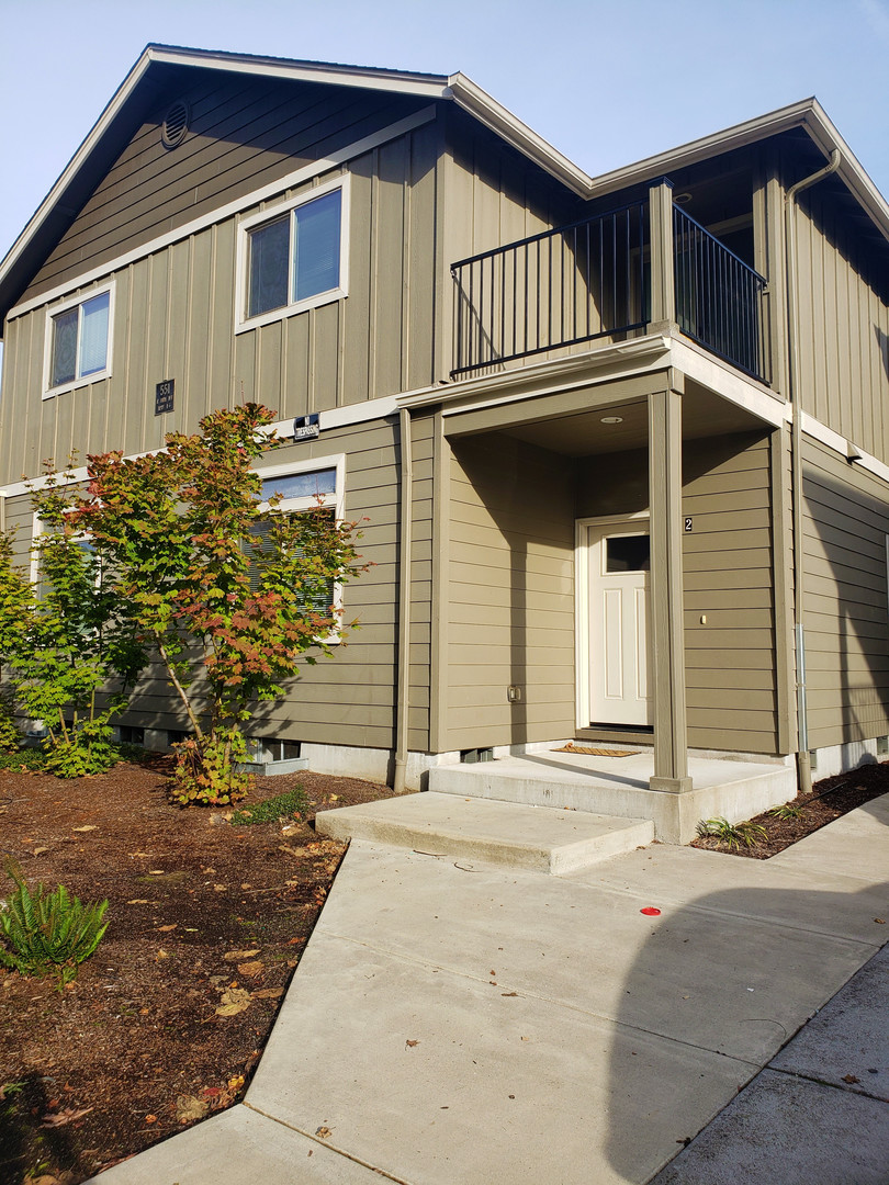 Eugene Apartment: 551 E. 14th Ave.
