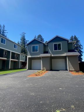 Mckenzie Bend Apartments at River Bend with Garages – photo 1