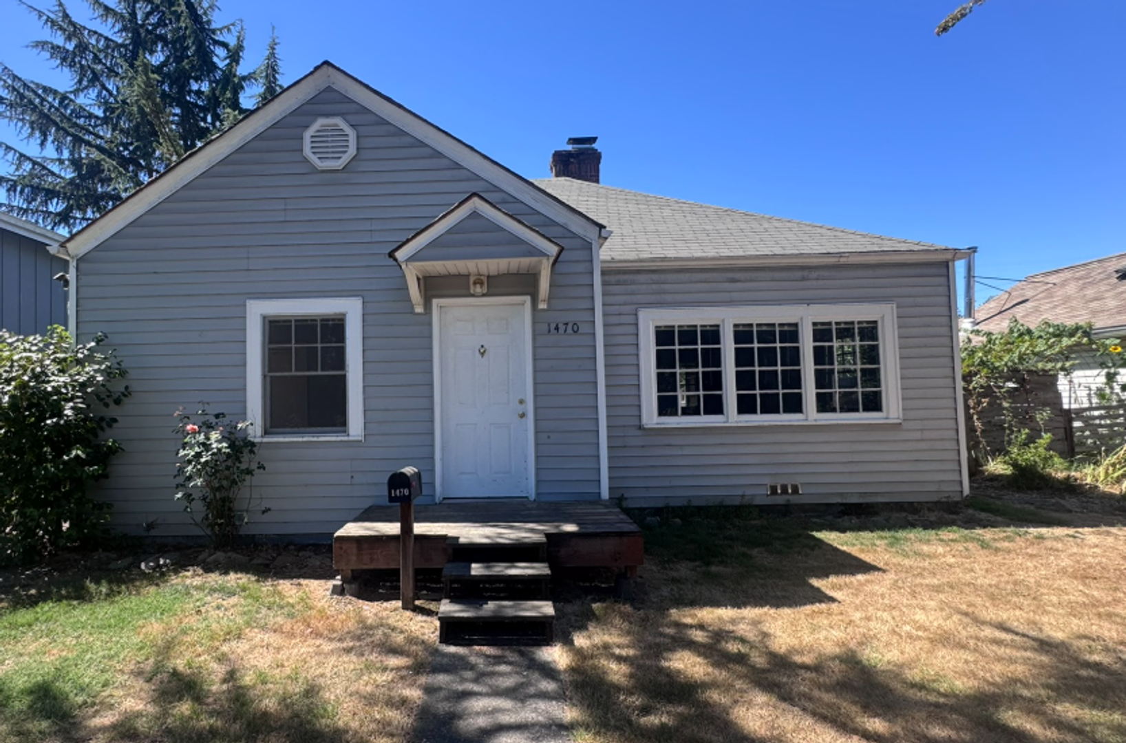 Eugene Apartment: 1470 & 1470 1/2 Lawrence St.