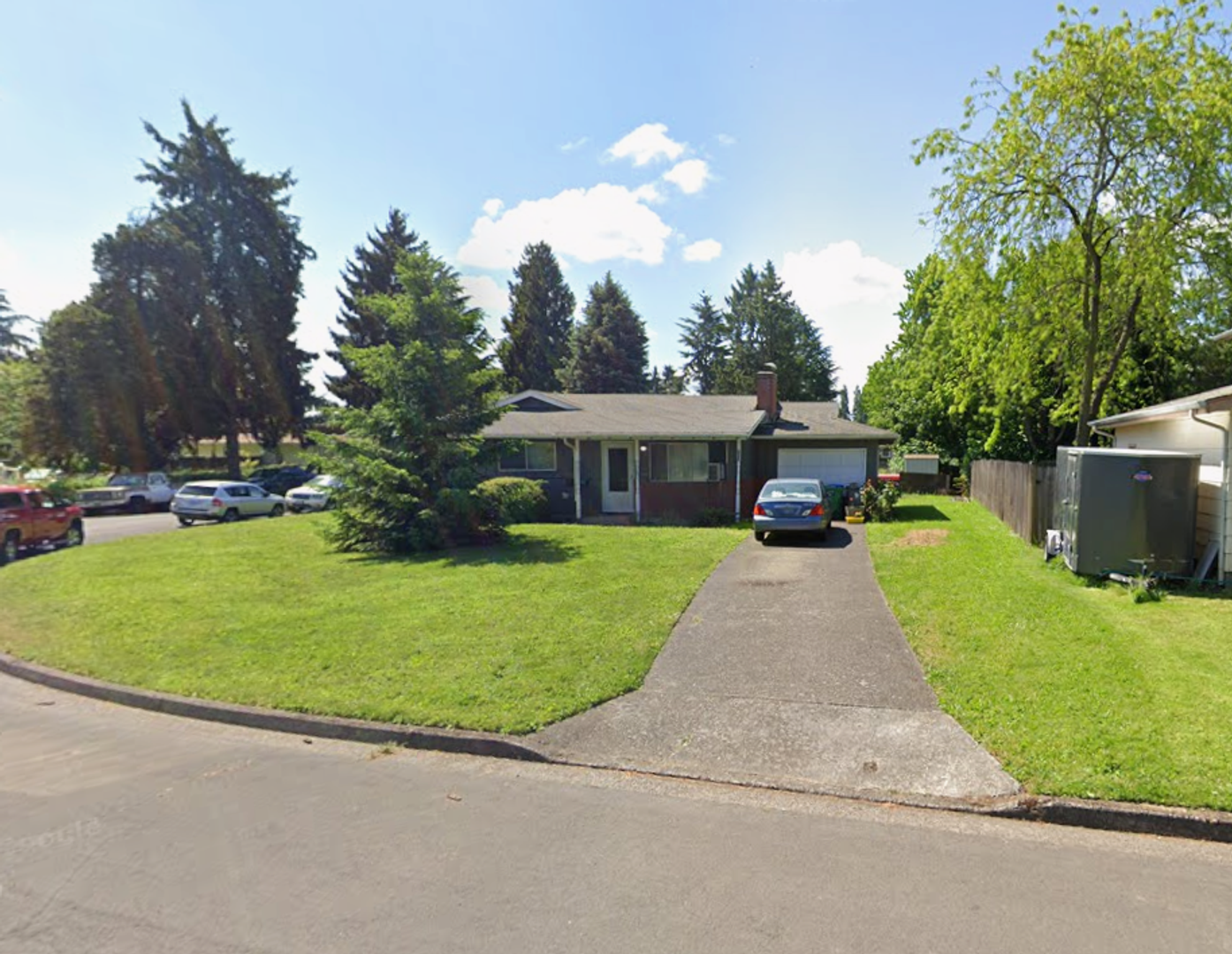 Eugene Multiplex: 571 Cinderella Loop