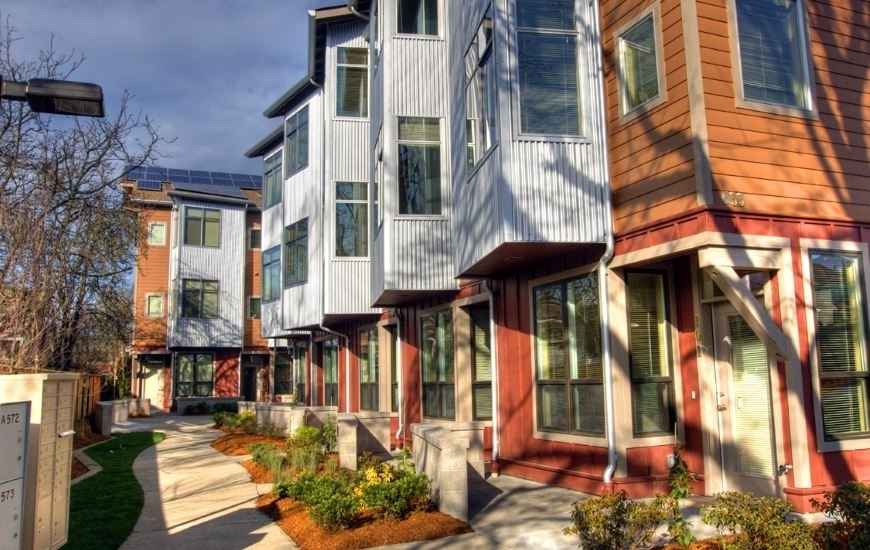 Eugene Apartment: 633 E. 14th Ave. 622 E. 13th Alley