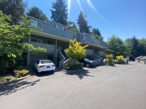 Spacious 2BD Townhouse - Includes Garage, Fireplace, and a Fitness Center! – photo 1