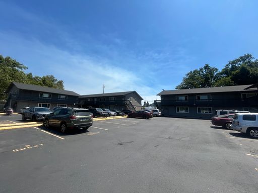 Spacious 2BR/1BA in Springfield – photo 1