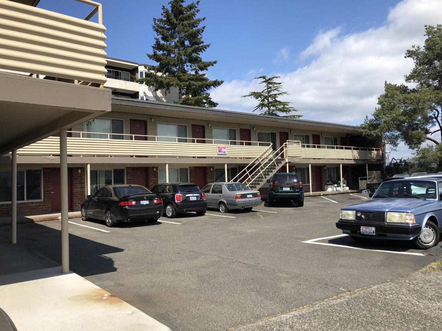 SEATTLE Apartment: 524 HIGHLAND DR
