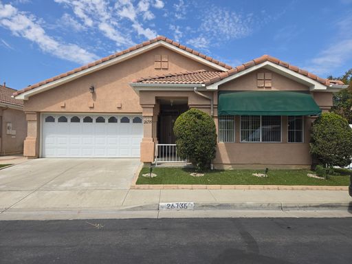 Beautiful Senior Home in Gated Community – photo 1