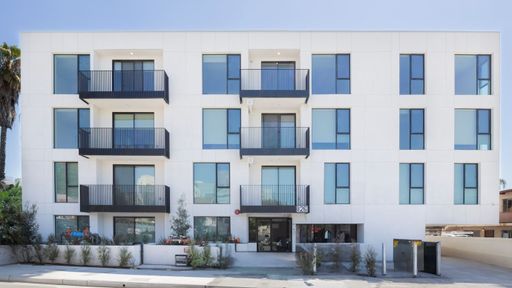 Stunning Modern Two-Bedroom Near USC Medical Campus – photo 1
