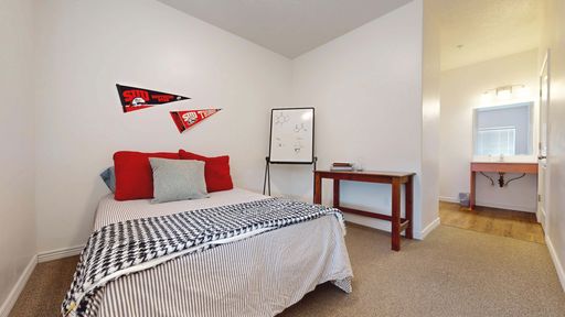 Open-Layout Private Room & Bath - See details for exact price by semester. YEAR LONG DISCOUNT! (ROOMS STILL AVAILABLE FOR SUMMER & FALL 2026 AND SPRING 2027!) – photo 1