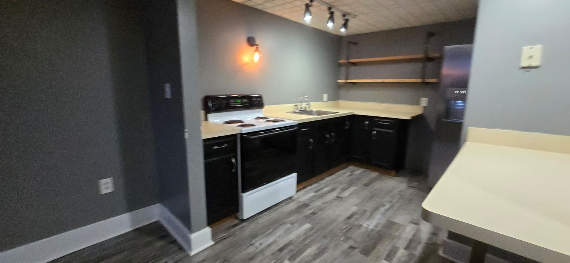 Albany Apartment: 69 Trinity Place