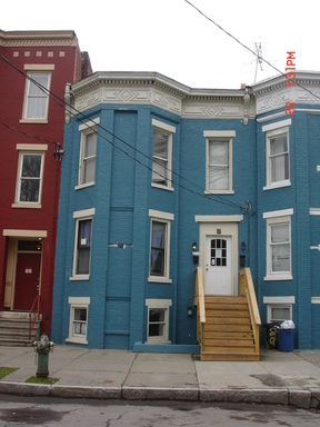 Wonderful 3 Bedroom Student Housing! – photo 1
