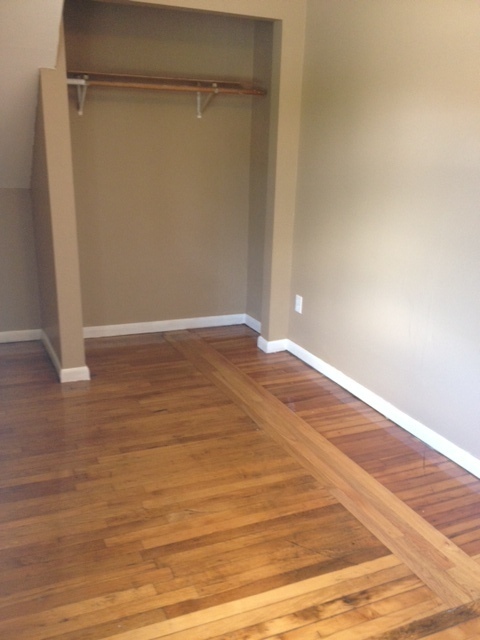 Albany Apartment: 43 Elberon Place