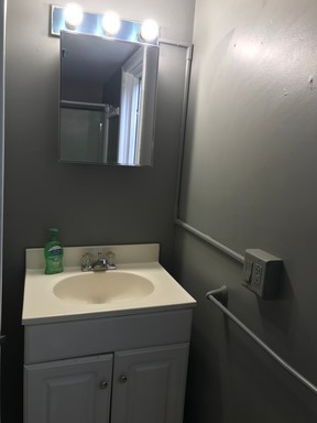 Affordable 3 bedroom, 1 bath – photo 1