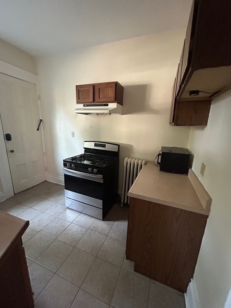 Rochester Apartment: 52 Rowley St