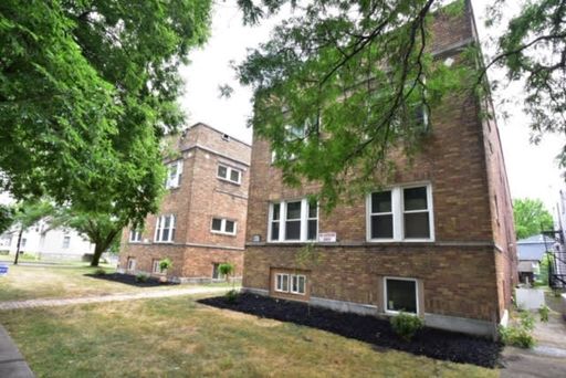 1 Bed/1 Bath N. Winton Area Apartment w/ Heat, Water and Garbage Included – photo 1