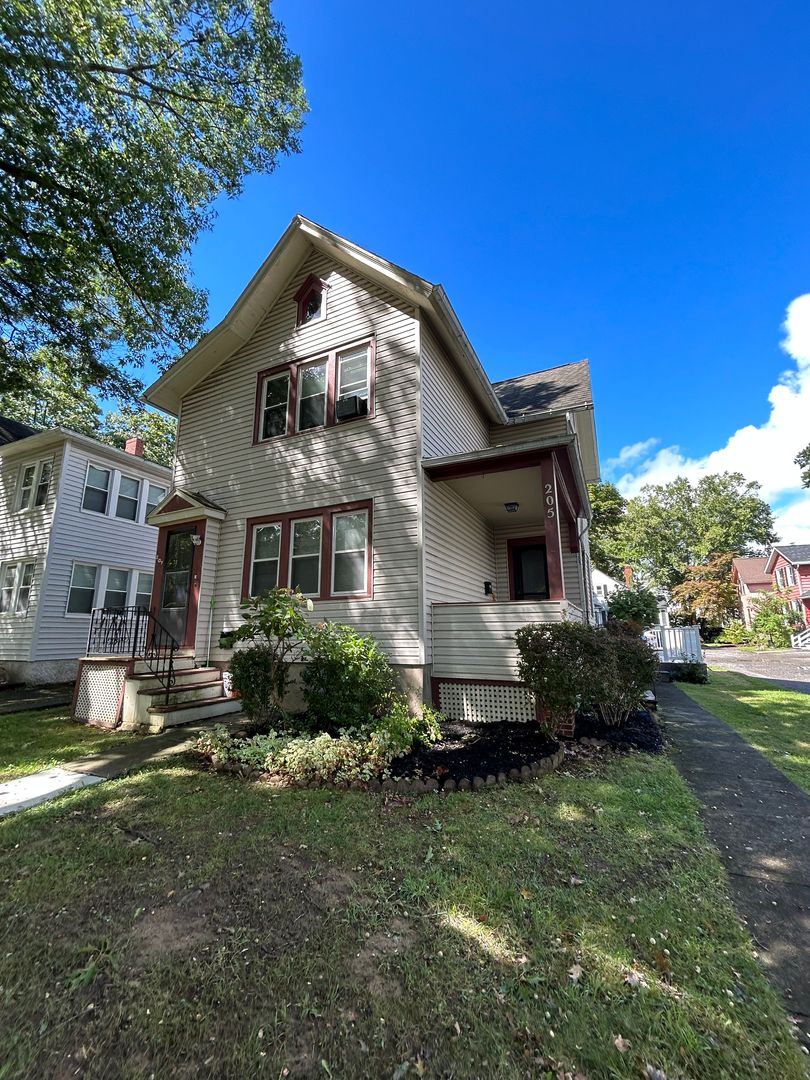 Rochester Apartment: 205-207 Berkeley St