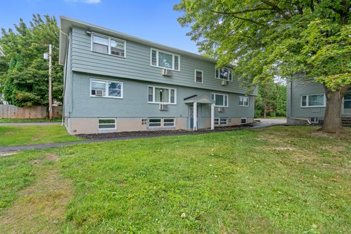 1 Bed/1 Bath RENOVATED Camillus Apartments – photo 1