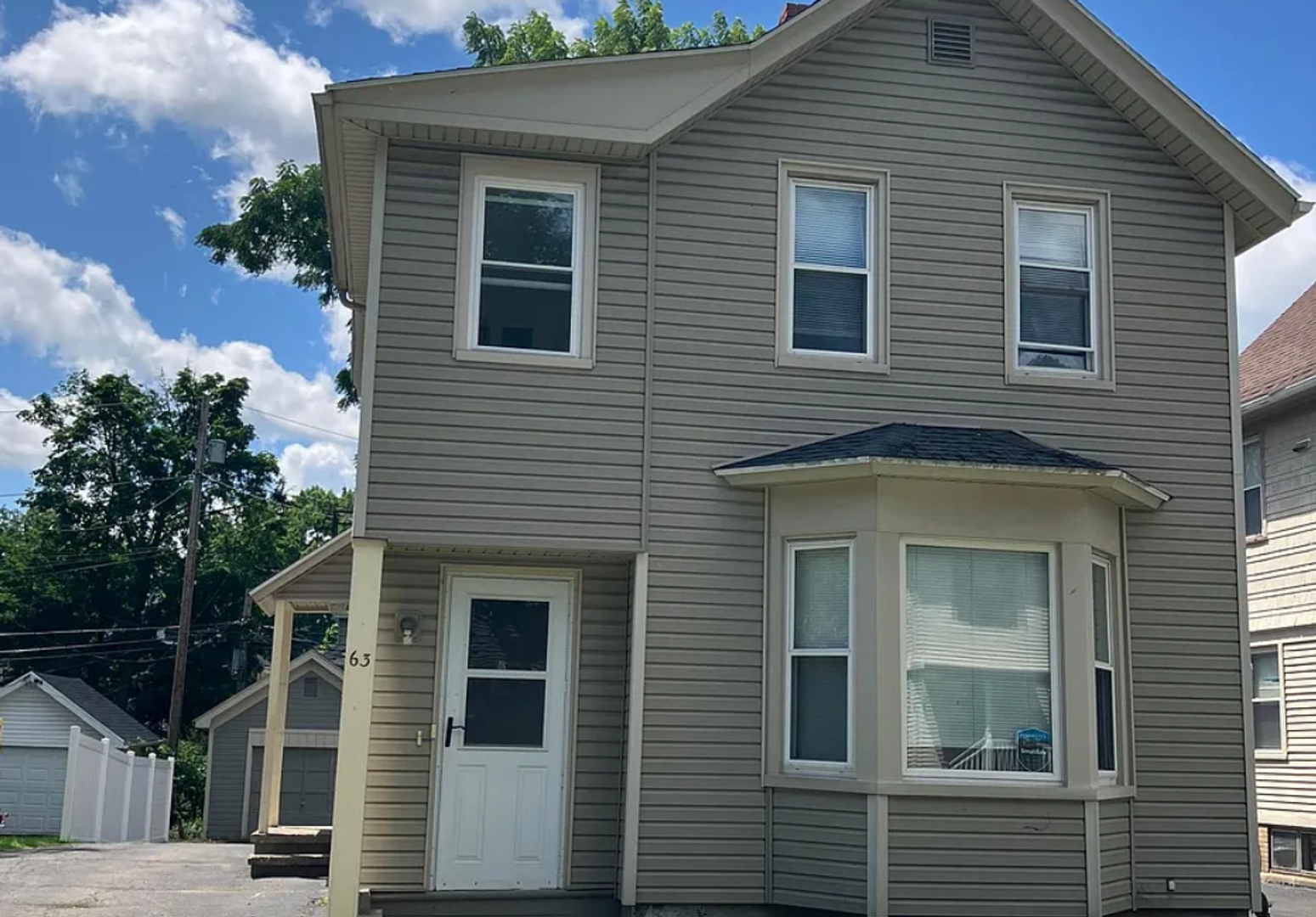 Rochester Apartment: 63 Langslow St