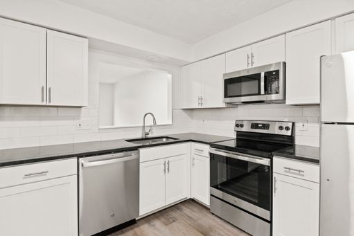 2 Bed/1.5 Bath Fairport Townhouse