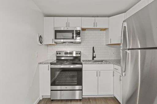 1bed/1ba West ridge rd. apartments near Greece ridge mall! avail October 2026 – photo 1