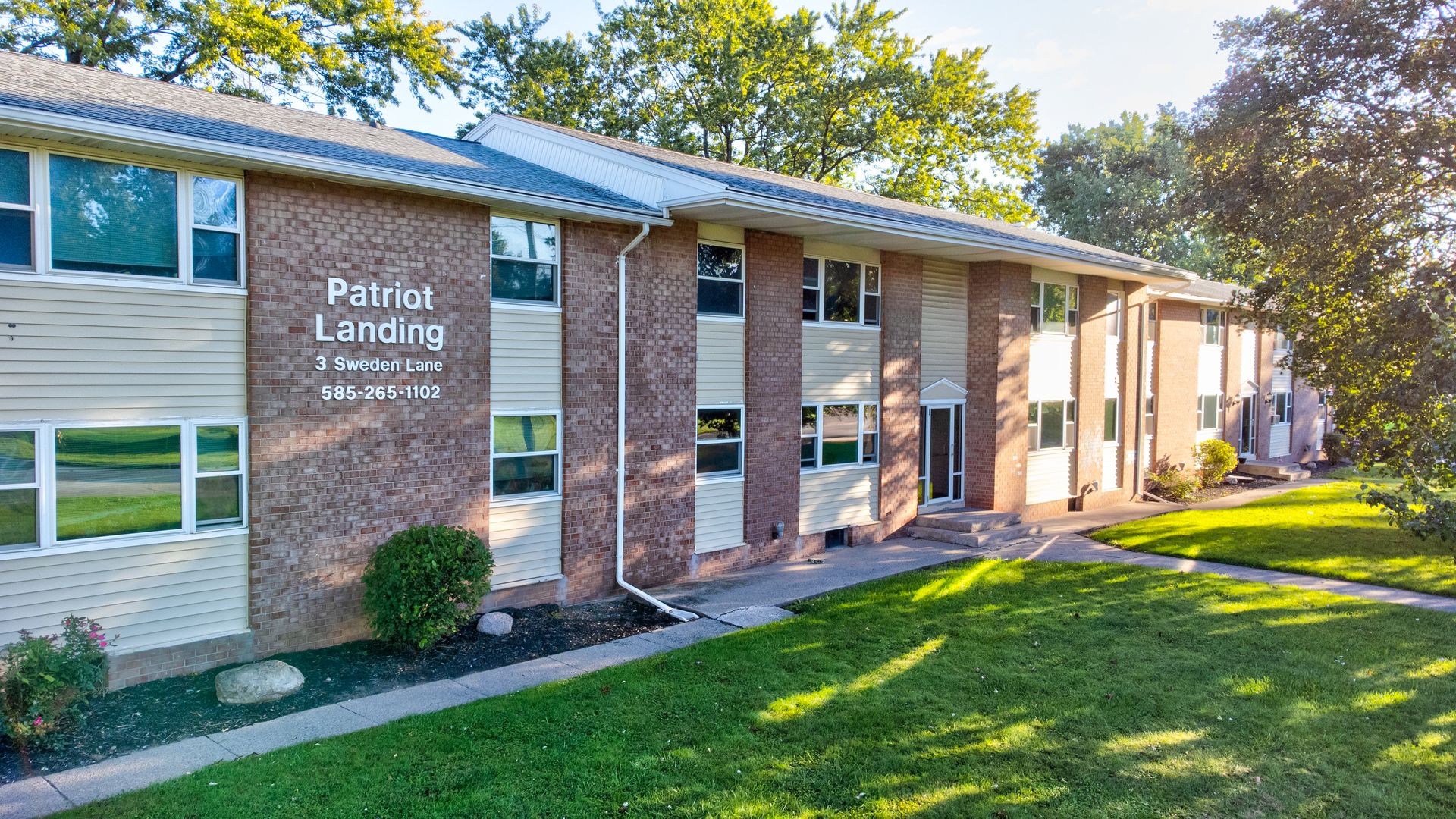 Brockport Apartment: 3 Sweden Lane