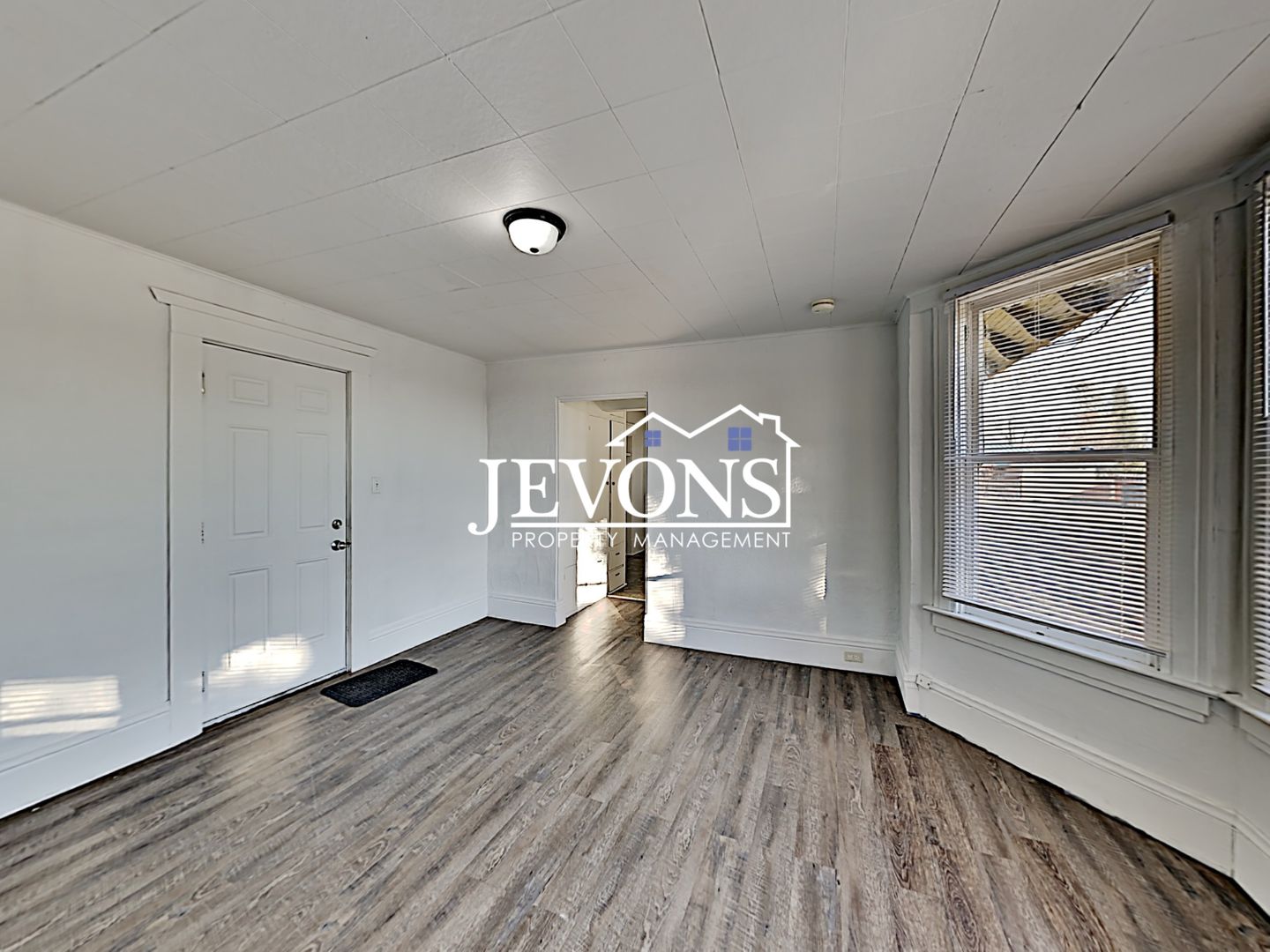 511 N 2nd St 4 of 18