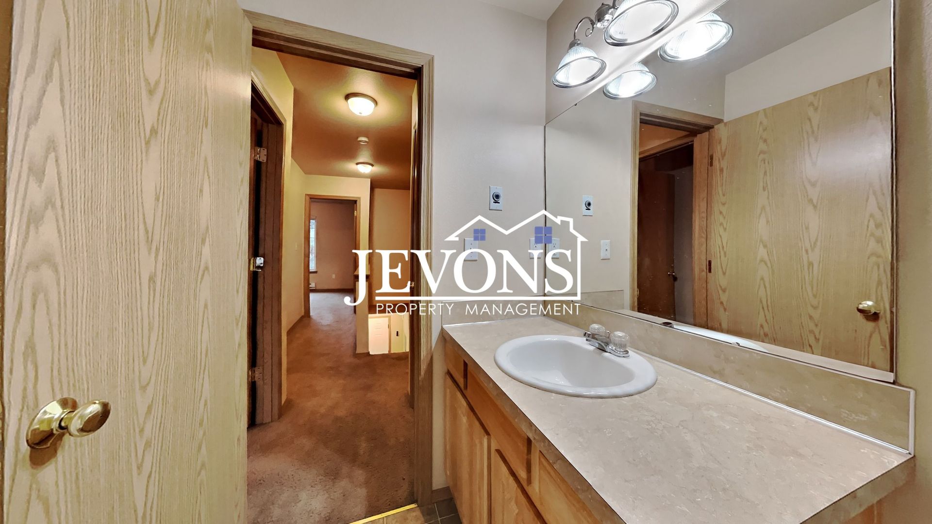 3018 S 43rd St 4 of 10