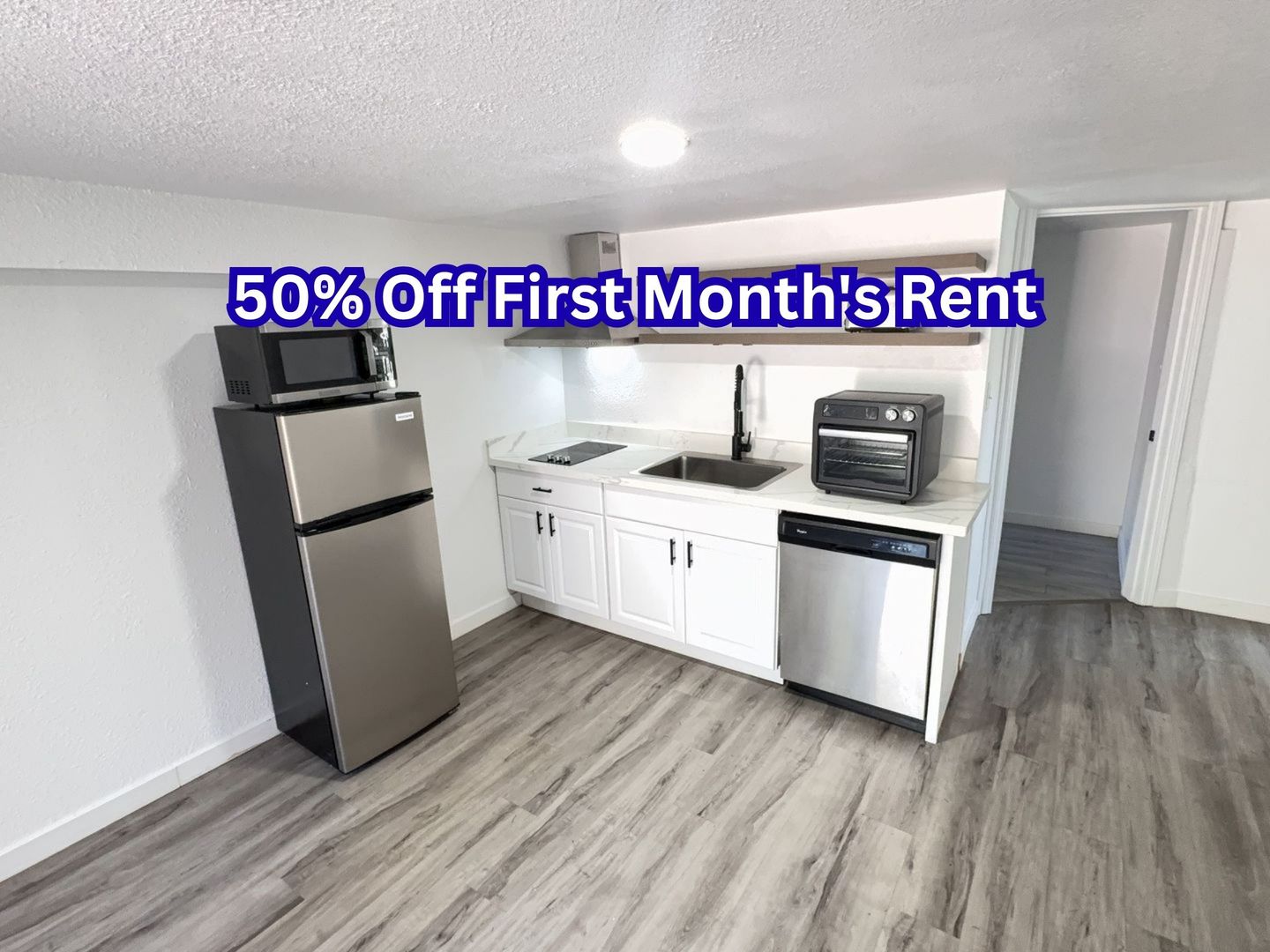 Tacoma Apartment: 630 N Skyline Dr