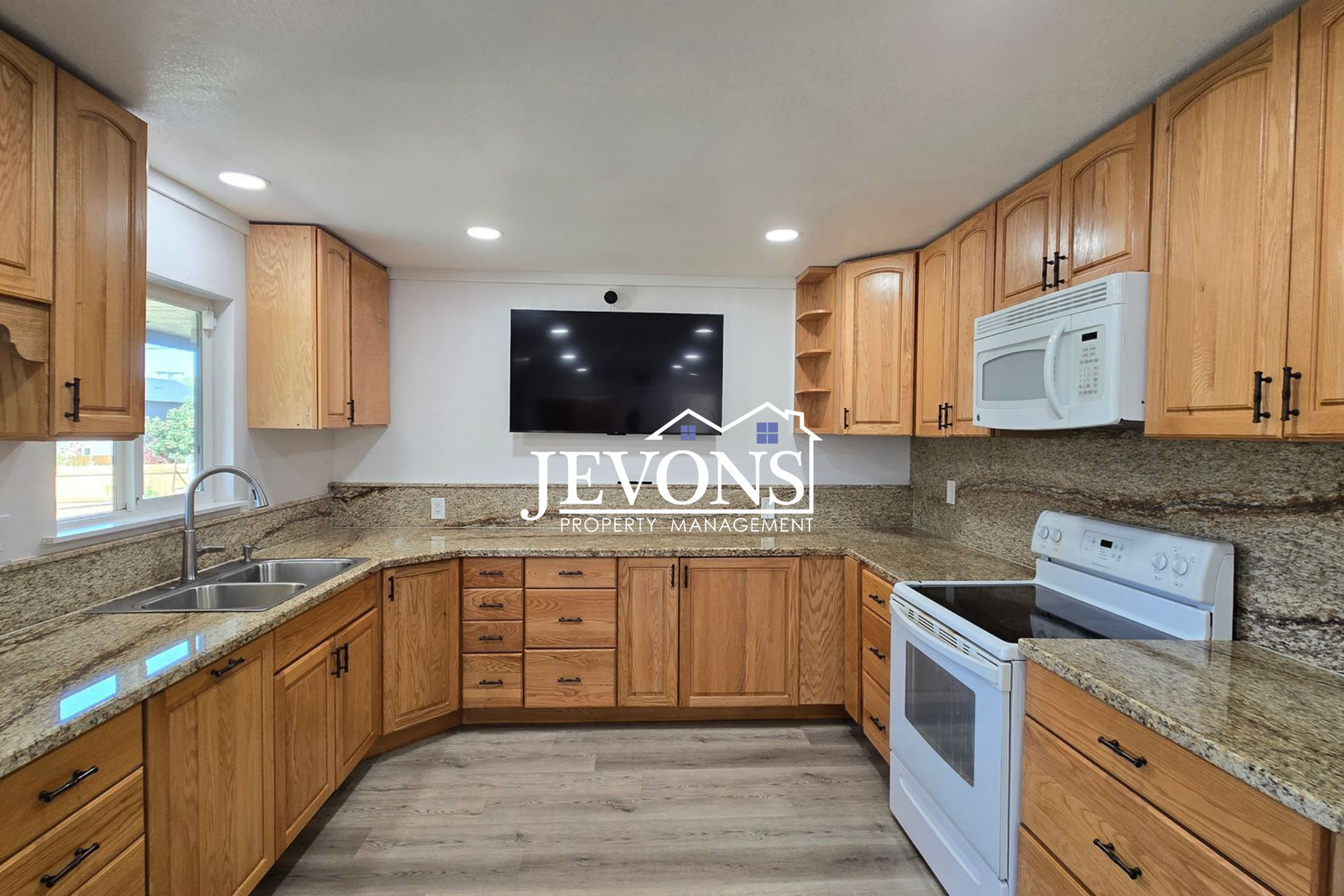 Selah House: 503 N 12th St