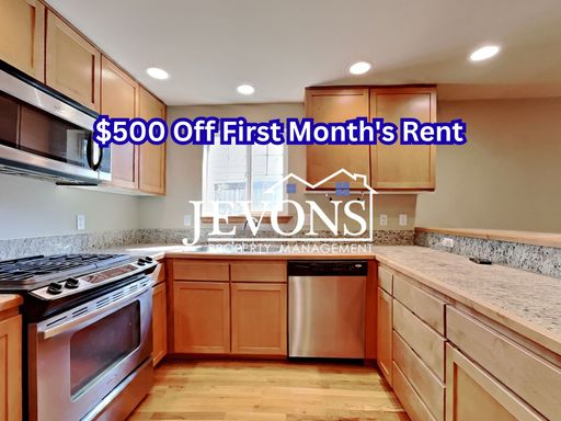 Charming two-story condo with two master suites - Pet Friendly! – photo 1
