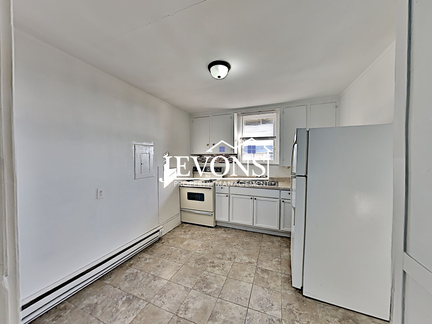 511 N 2nd St 3 of 18