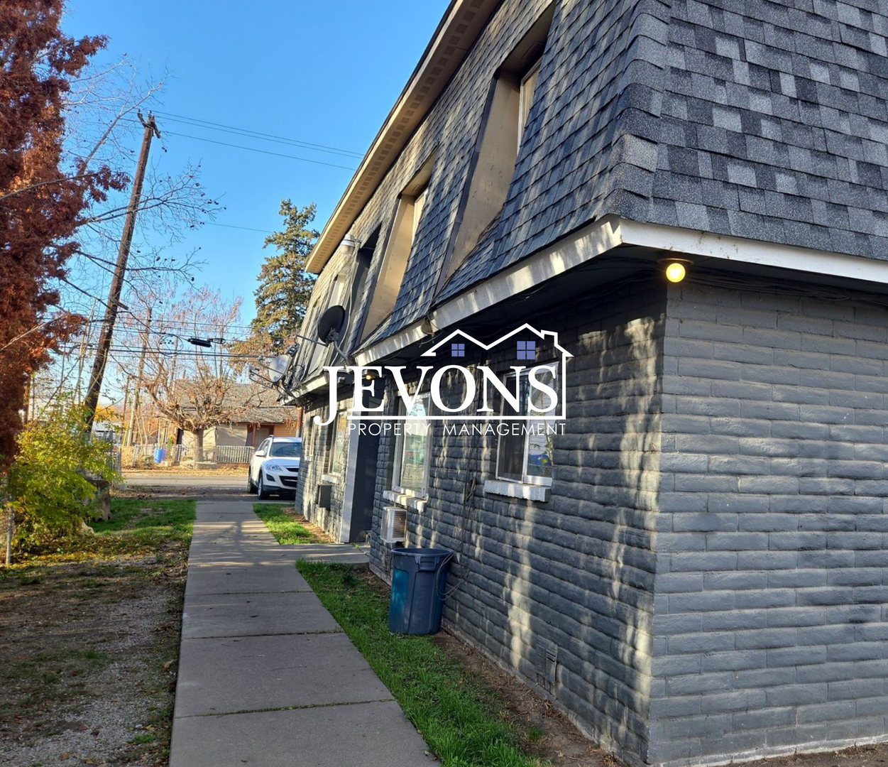Yakima Apartment: 607 N 6th Ave