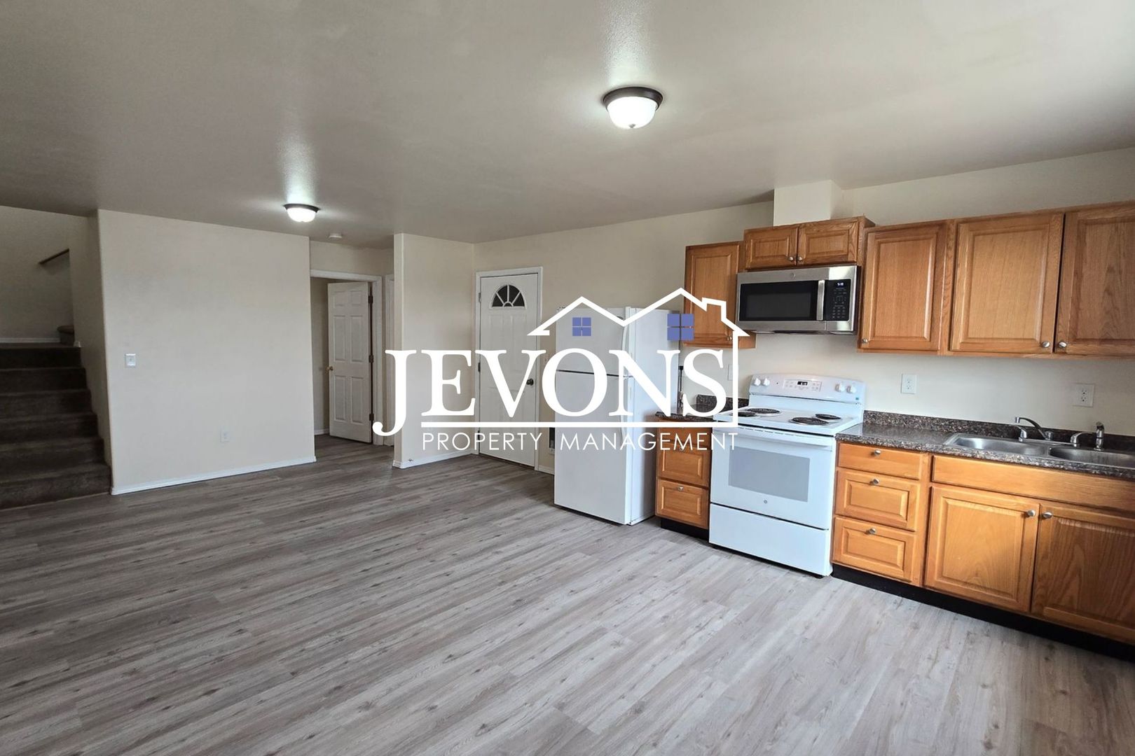 Granger Apartment: 321 Emerald Rd