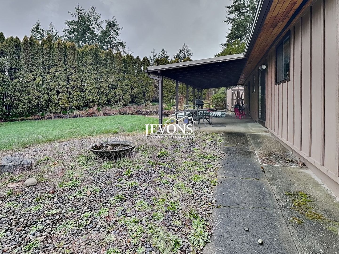 Tacoma Apartment: 9222 117th SW