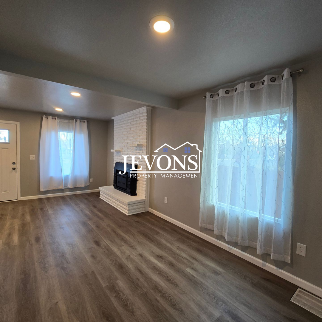 1206 W Nob Hill Blvd 10 of 12