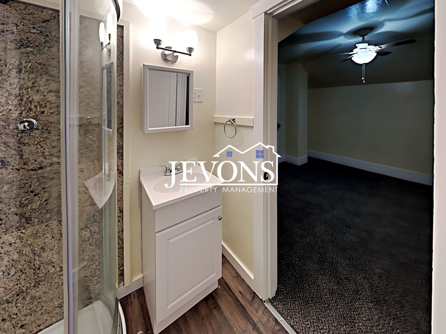 118 D St SW 8 of 8