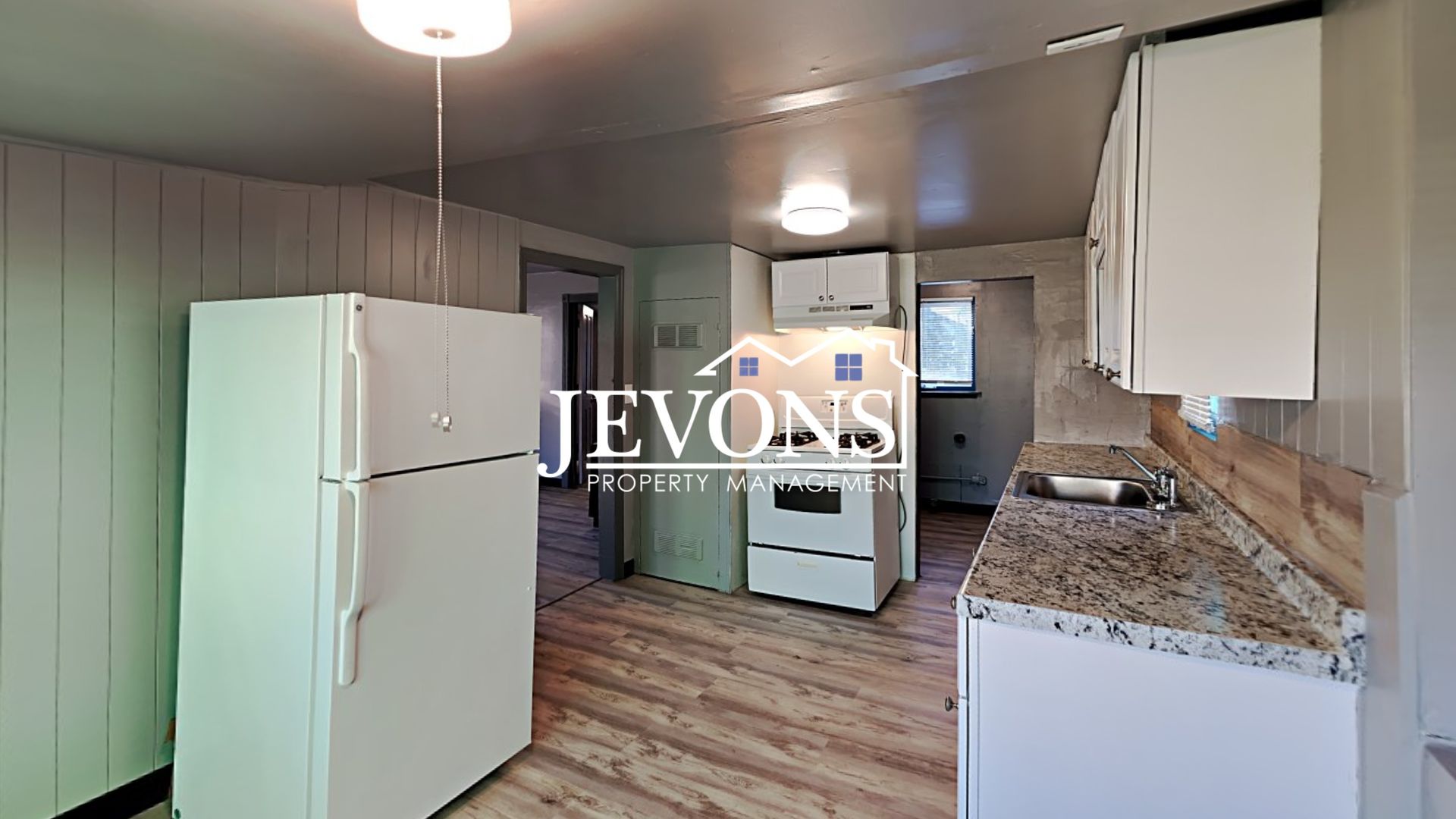 Yakima Apartment: 1017 1/2 E Spruce St