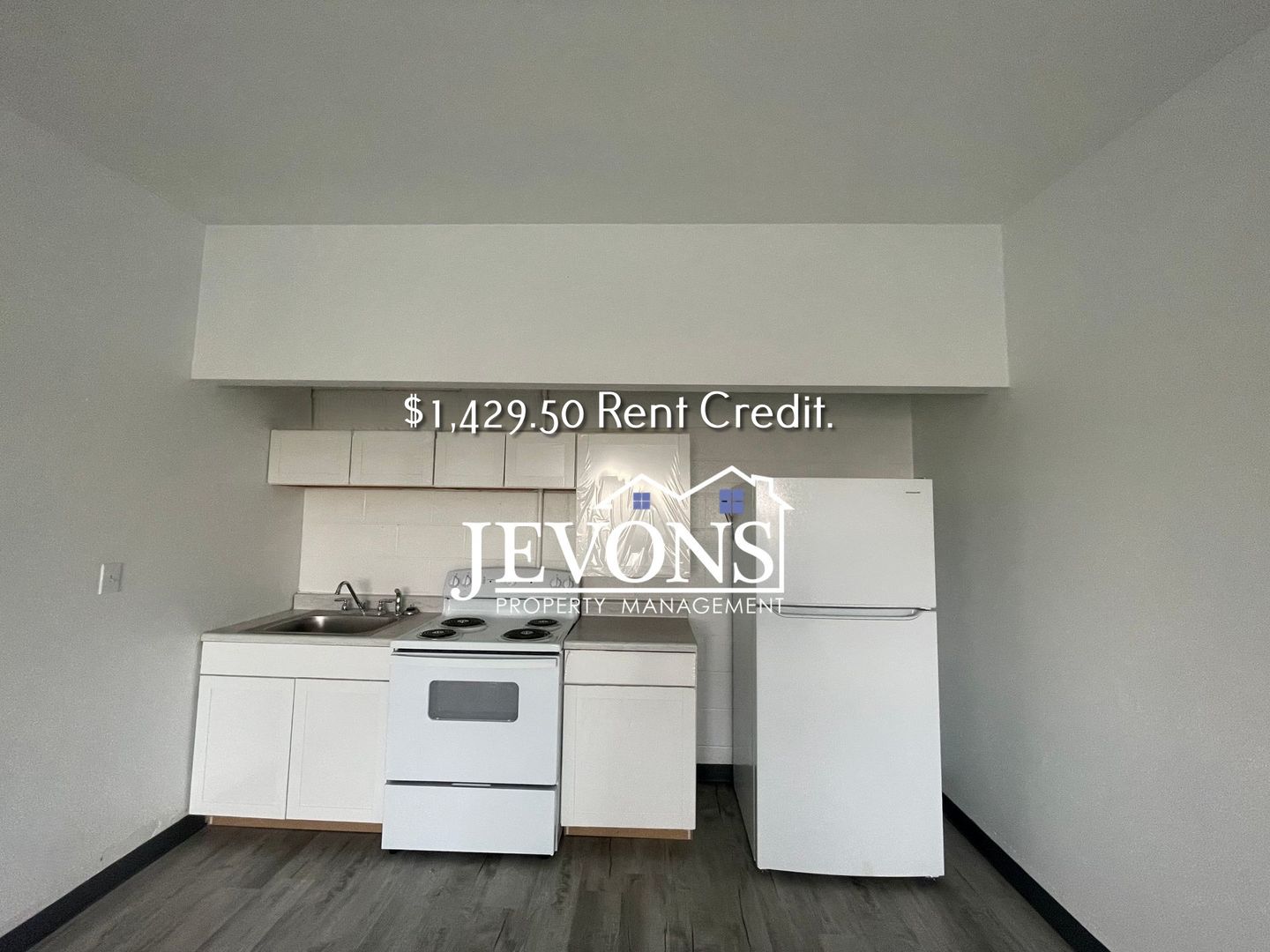 Moses Lake Apartment: 6379 Arnold Dr NE