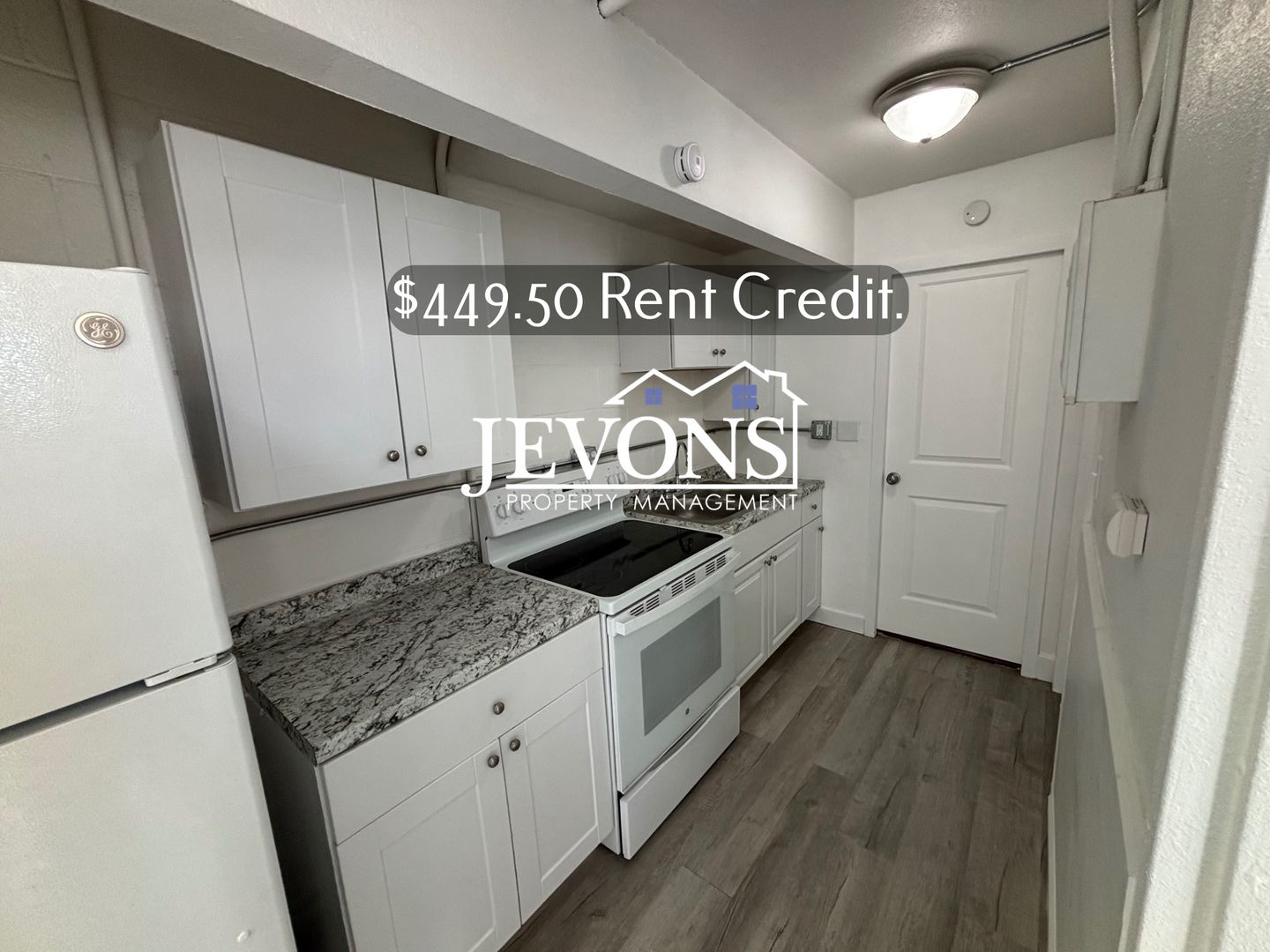 Moses Lake Apartment: 6379 Arnold Dr NE