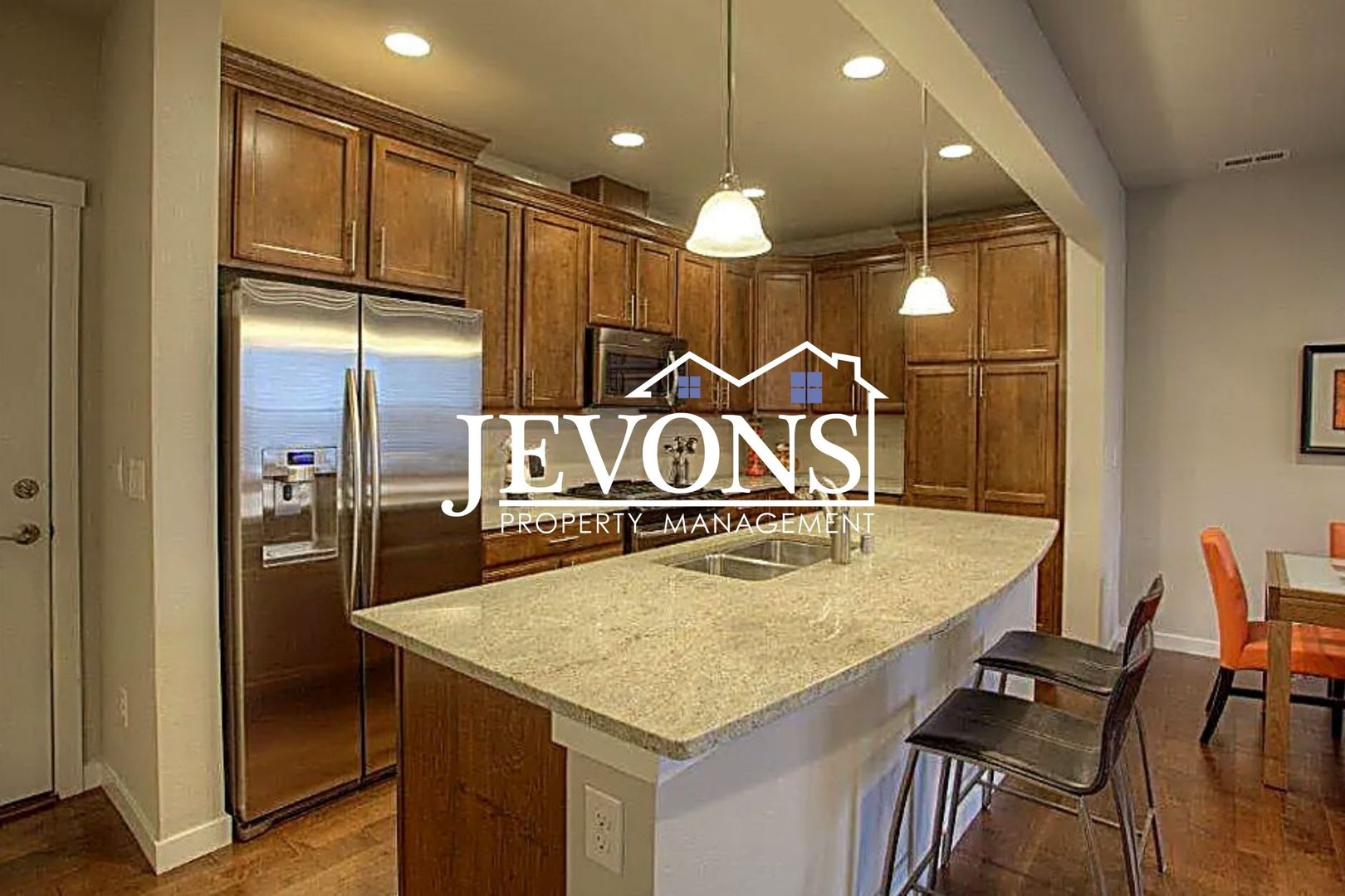Issaquah House: 1399 NE Hickory Ln