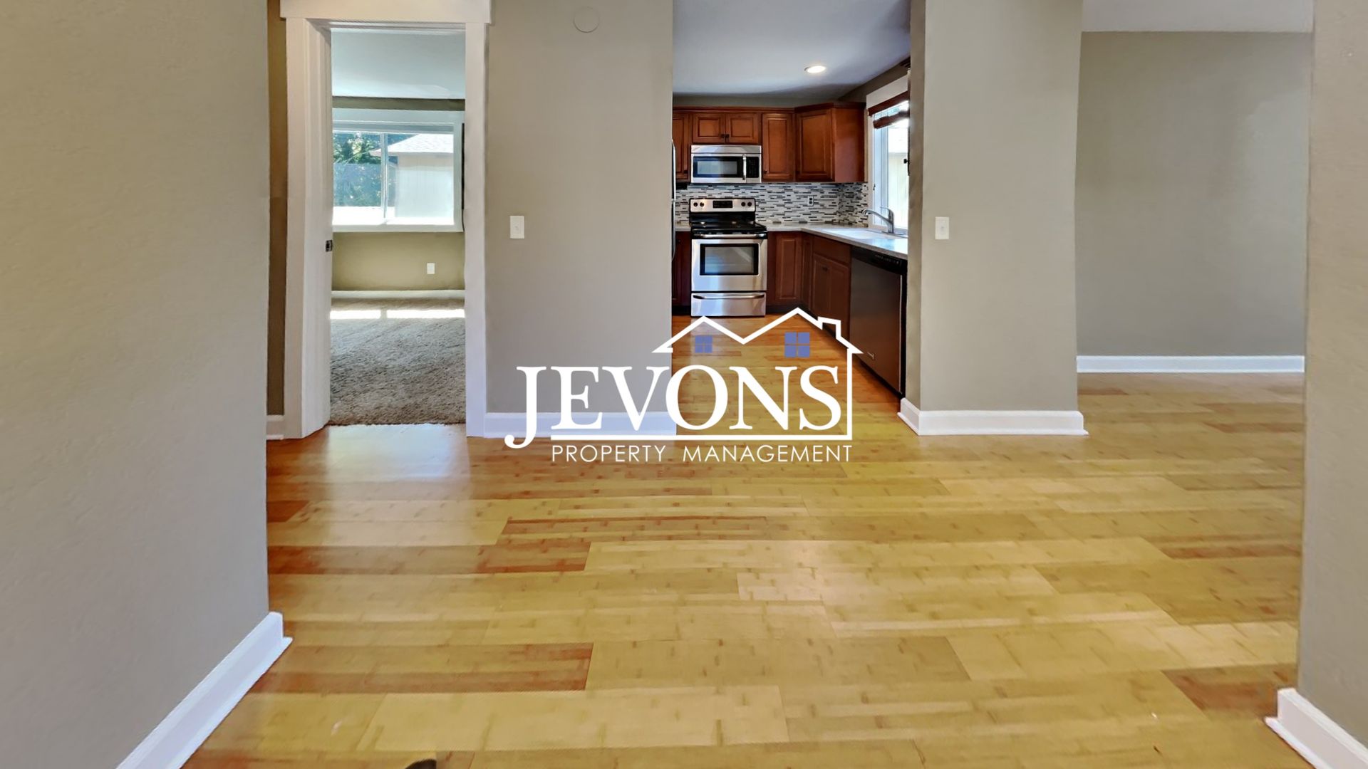 529 NE 100th St 6 of 12