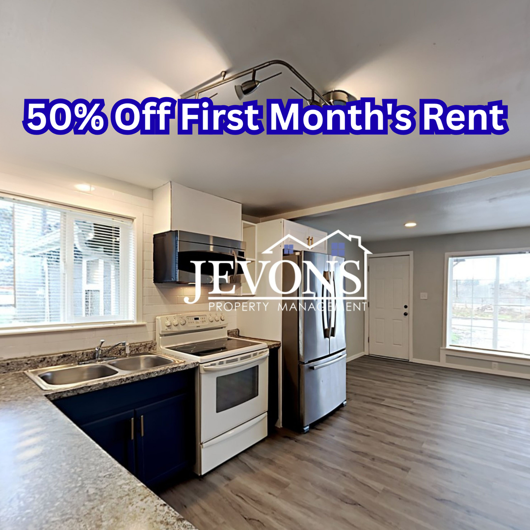 Tacoma Apartment: 3303 S Ainsworth Ave