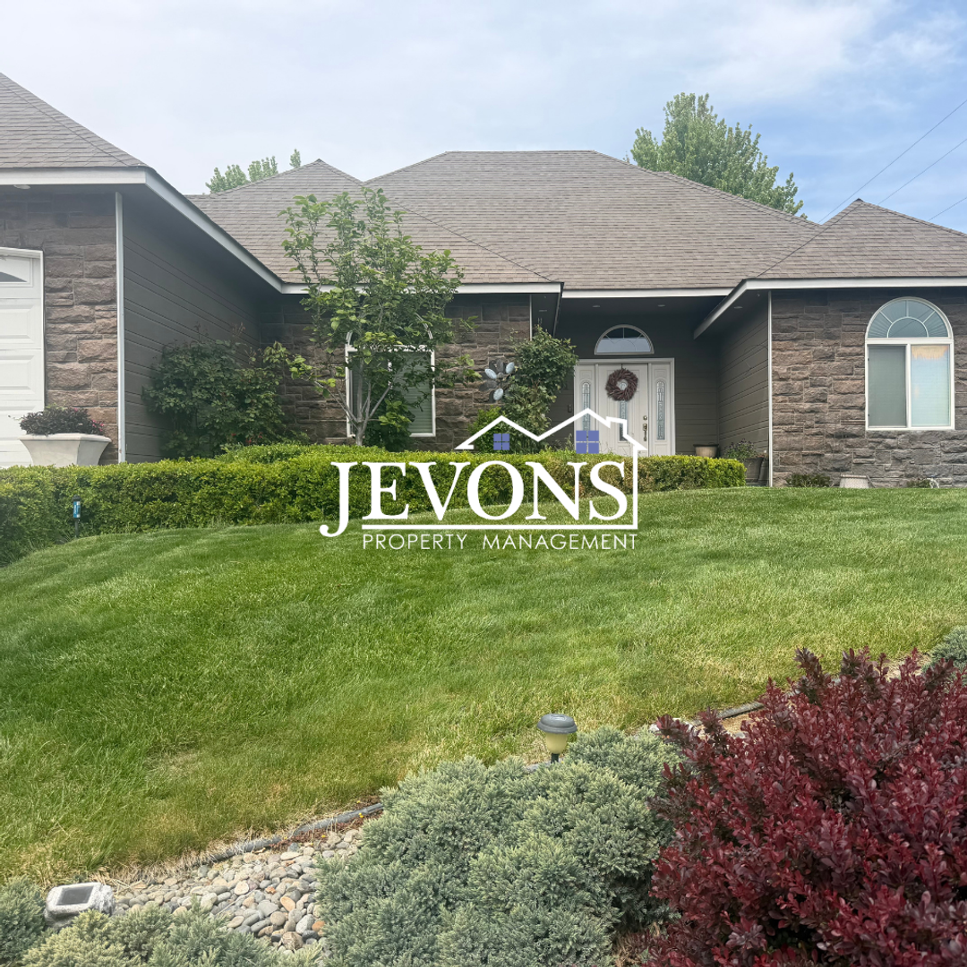 Yakima House: 6601 Cherry Ridge Ct