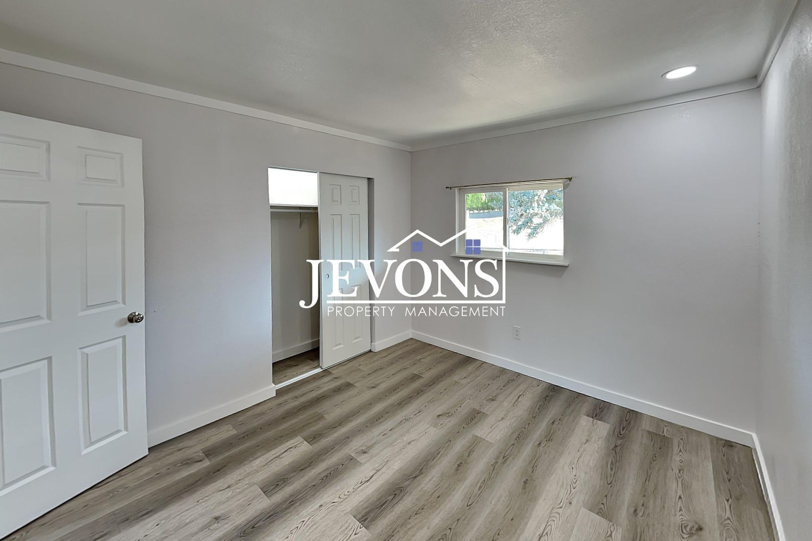 503 N 12th St 5 of 7